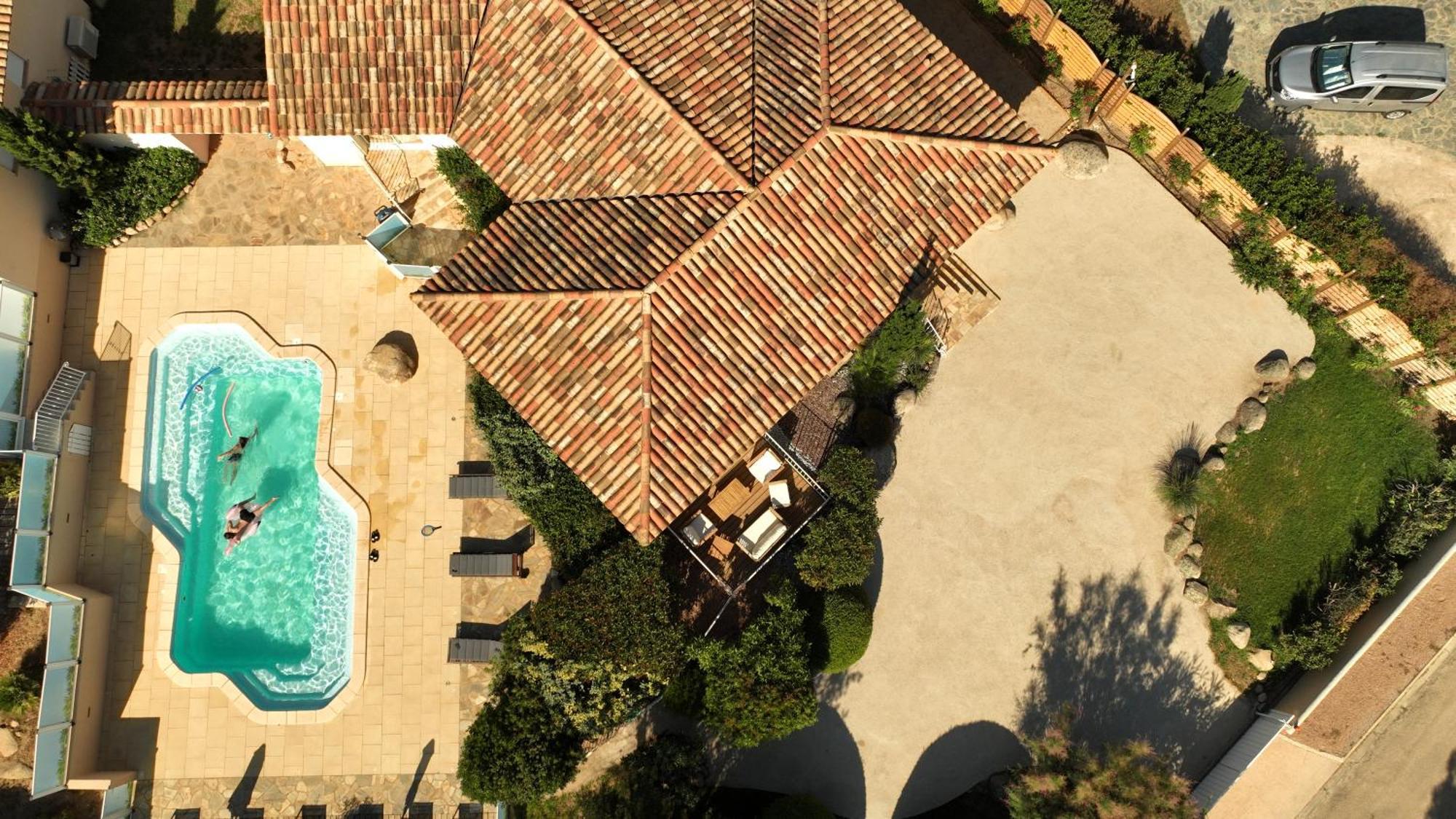 Villas Cala Corsa - 3 Et 4 Chambres - Cala Rossa Porto-Vecchio - Villas Entierement Climatisees Avec Piscine Chauffee Partagee Et Piscines Privees - Internet Gratuit Екстериор снимка