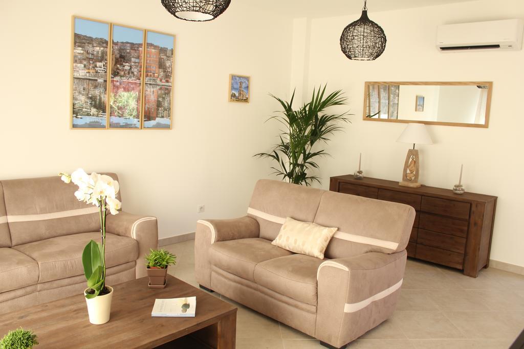 Villas Cala Corsa - 3 Et 4 Chambres - Cala Rossa Porto-Vecchio - Villas Entierement Climatisees Avec Piscine Chauffee Partagee Et Piscines Privees - Internet Gratuit Екстериор снимка
